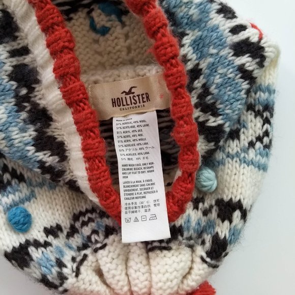 Hollister Pom Knit Beanie - Picture 2 of 3